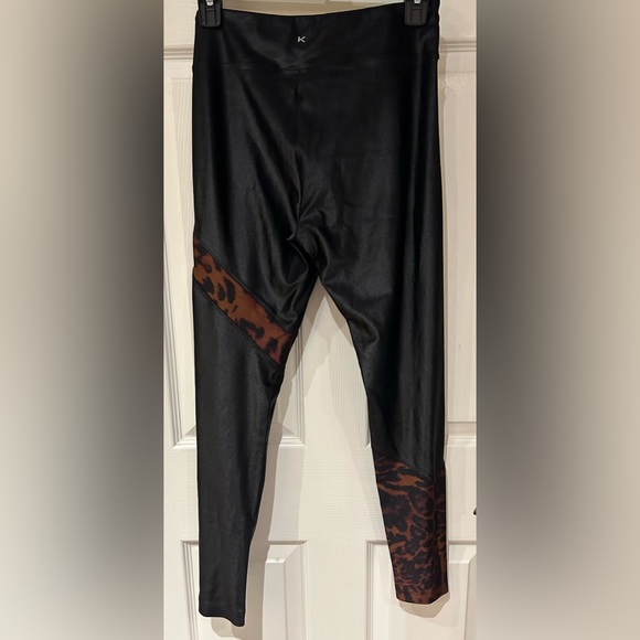 Koral | Trek High Rise Cheetara Print | Black - Picture 6 of 6